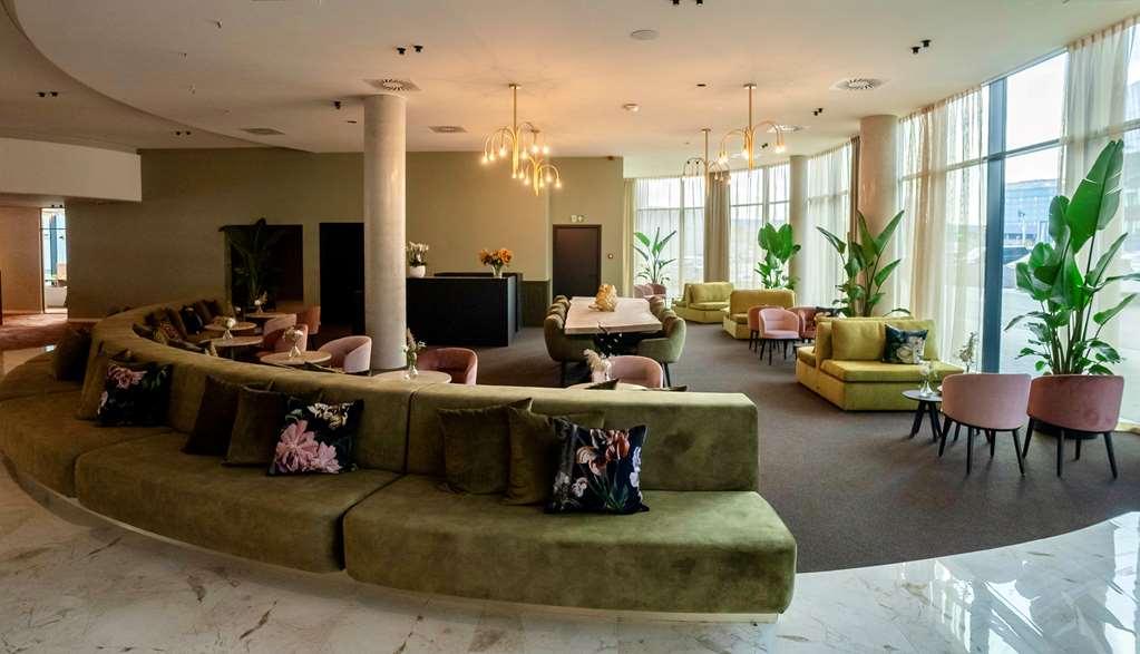 Hotel Der Valk 4*